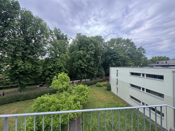 3½-Zimmer-Dachwohnung in einer Villa an ruhiger, zentraler Lage 13