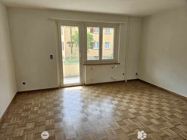 Schöne Genossenschaftswohnungen mit Balkon zu vermieten / Joli appartement d'une coopérative avec balcon à louer 5