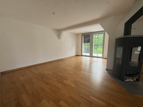 3½-Zimmer-Dachwohnung in einer Villa an ruhiger, zentraler Lage 3