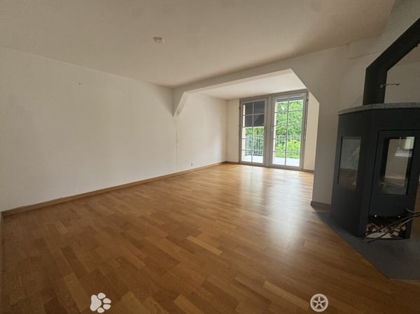 3½-Zimmer-Dachwohnung in einer Villa an ruhiger, zentraler Lage 3