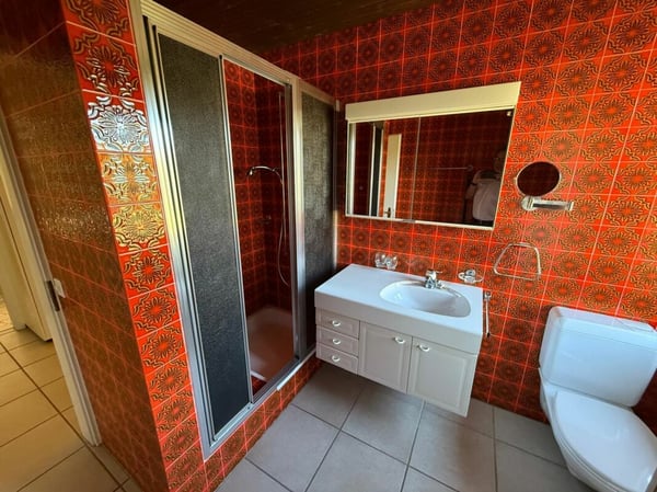 Freistehendes 5,5-Zimmer-Einfamilienhaus mit 2-Zimmer-Einlegerwohnung 15