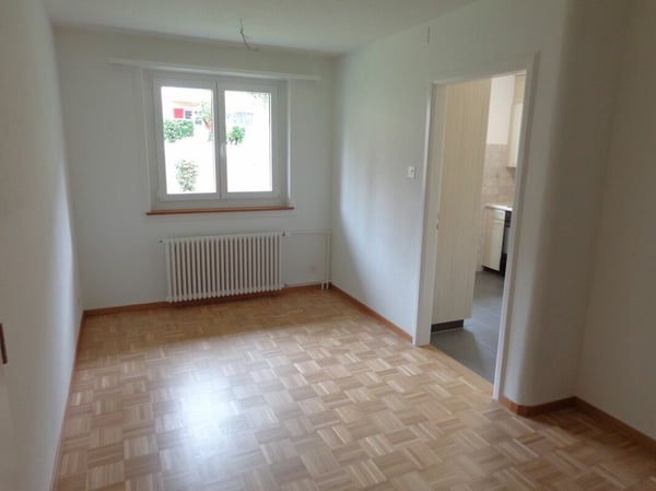 Schöne Genossenschaftswohnung an erhöhter Lage (ohne Balkon) 3