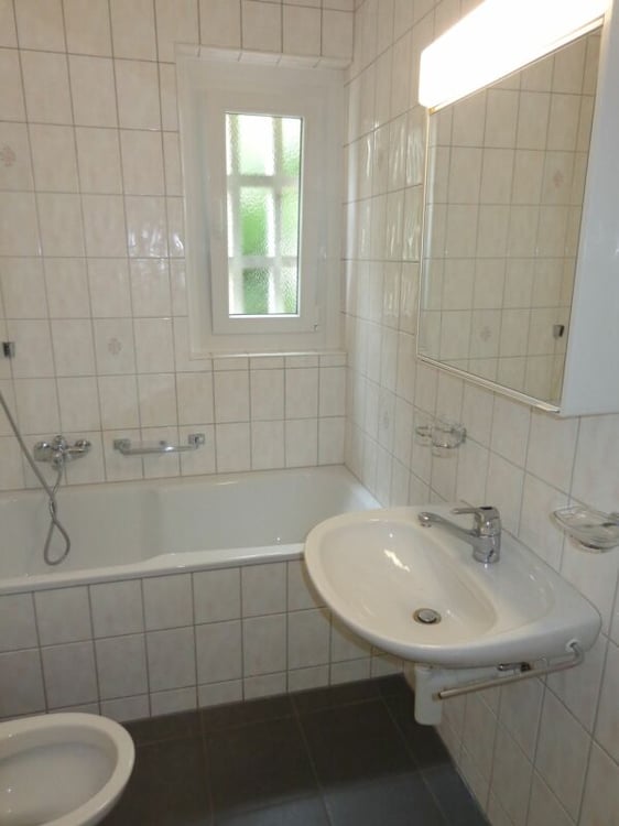 Schöne Genossenschaftswohnung an erhöhter Lage (ohne Balkon) 5