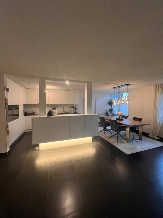 Morderne 5½-Zimmerwohnung in einem ruhigen Quartier