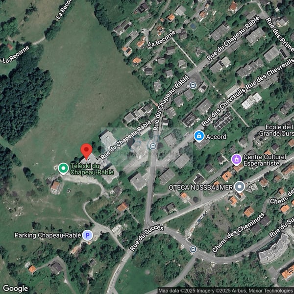 Place de parc grillagée dans un garage collectif 3