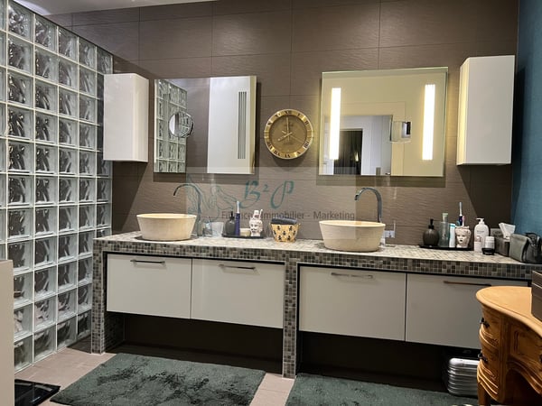 Magnifique villa avec terrasse et vue sur le lac 5