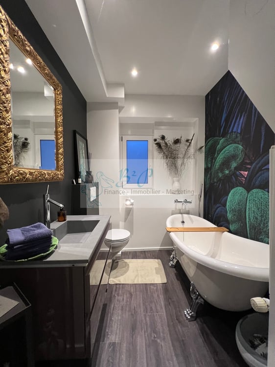 Magnifique villa avec terrasse et vue sur le lac 6