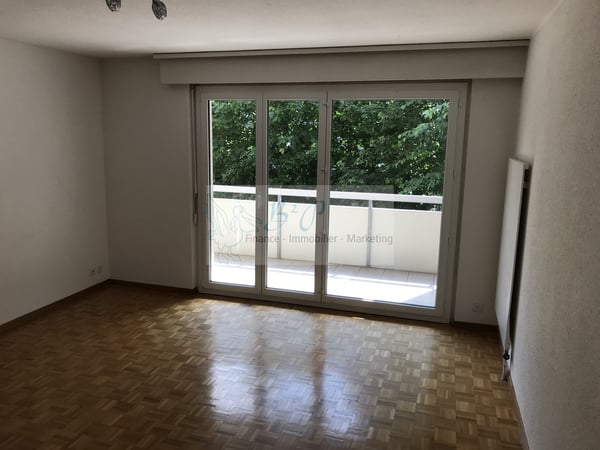 Bel appartement de 3.5 pièces dans un quartier calme et verdoyant. 3