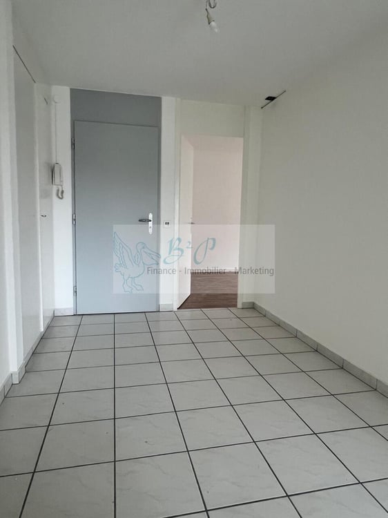 Grand et lumineux appartement de 3.5 pièces à Boudry 6