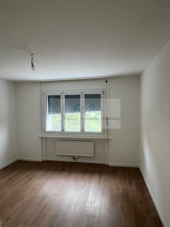 Grand et lumineux appartement de 3.5 pièces à Boudry 8