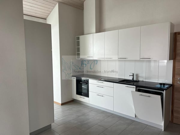 Un appartement de 3.5 pièces est à louer sur la Chaux-de-Fonds ! 2