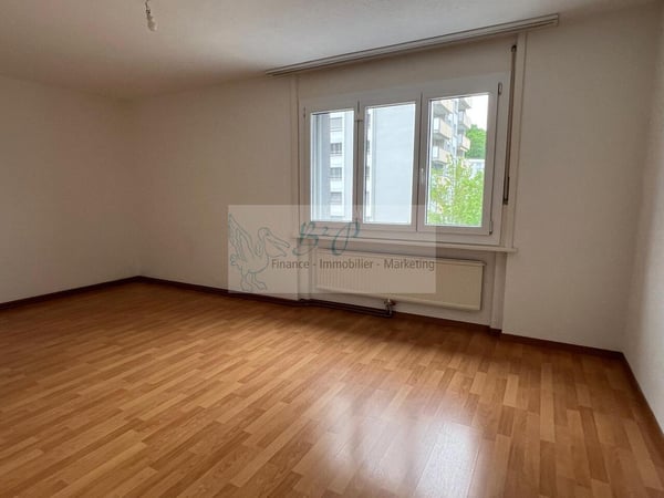 Grand appartement de 3.5 pièces avec une belle vue sur Boudry. 6