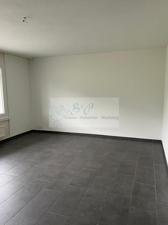 Grand appartement de 3.5 pièces avec une belle vue sur Boudry. 8