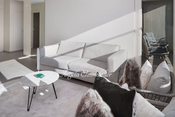 Charming 1.5-Room Alpine Retreat in Crans-Montana 3