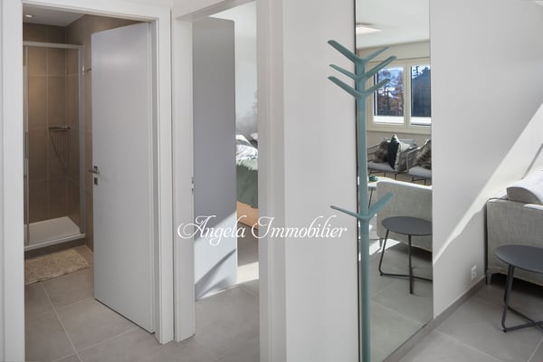 Charming 1.5-Room Alpine Retreat in Crans-Montana 4