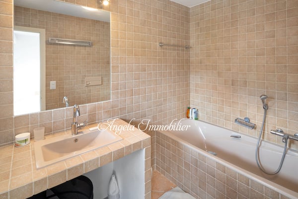 Luxurious 1.5-Room Apartment on the sought after Ballesteros Golf 11