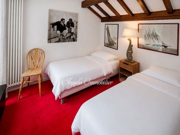 Spacious 5-room apartment with stunning Alpine views in Crans-Montana 7