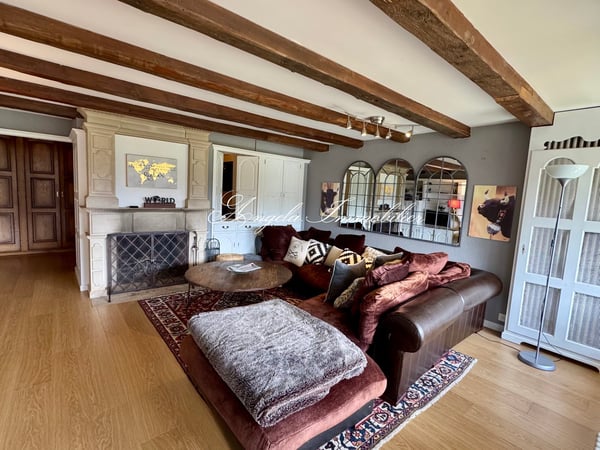 Spacious 1-room apartment with stunning Alpine views in Crans-Montana 2