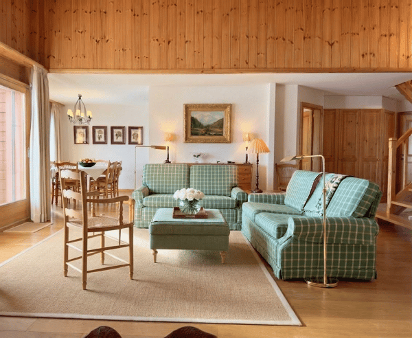 Spacious 4.5-Room Mountain Apartment with Stunning Alpine Views in Lens