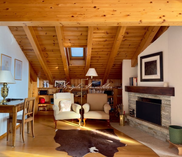 Spacious 1.5-Room Mountain Apartment with Stunning Alpine Views in Lens 2