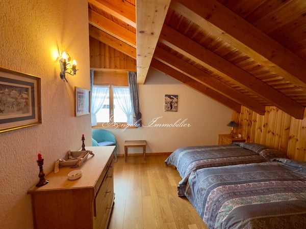 Spacious 1.5-Room Mountain Apartment with Stunning Alpine Views in Lens 11