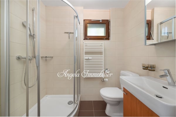 Rive du Golf a charming 2 bedroom sunny apartment only a 10 minute walk from the center 10