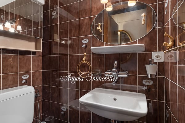 Rive du Golf a charming 2 bedroom sunny apartment only a 10 minute walk from the center 12