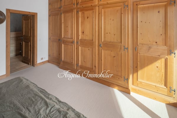 À Louer – Duplex de Prestige avec Vue sur l’Étang Long et le Golf de Crans-Montana 6