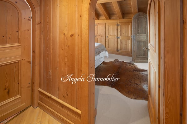 À Louer – Duplex de Prestige avec Vue sur l’Étang Long et le Golf de Crans-Montana 17