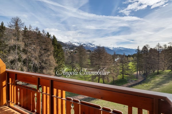 À Louer – Duplex de Prestige avec Vue sur l’Étang Long et le Golf de Crans-Montana 5