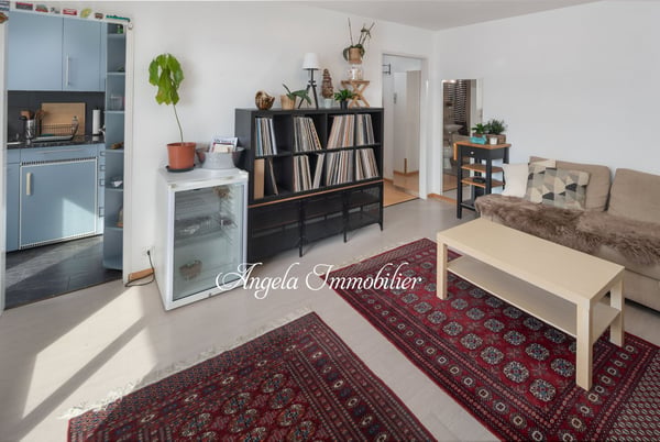 Furnished 3.5-Room Apartment with Stunning Mountain Views in Crans-Montana 3