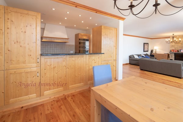 Stunning 3-Bedroom Apartment in the centre of Crans-Montana with SPA facilities (Ref. 2212) 6