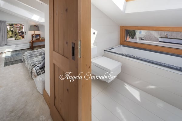 Stunning 5.5-Room Attic Apartment 19