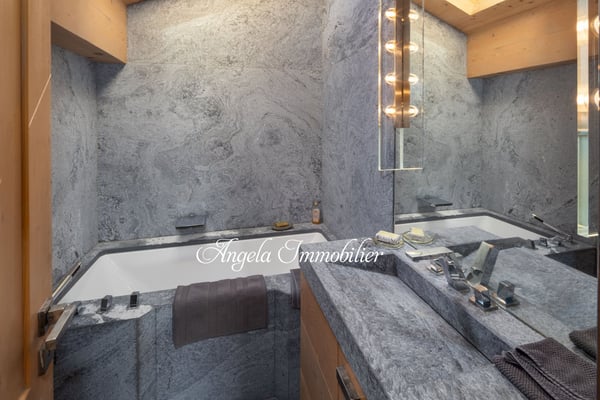 Stunning 5.5-Room Attic Apartment 15