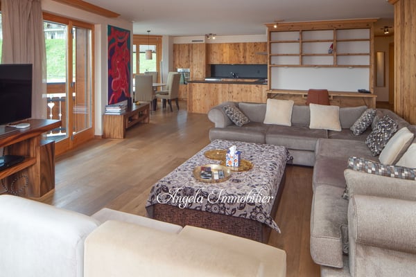 Les Asters – Resort Center : Seasonal Rental, CHF 6,000/Month (Ref. 2225)
