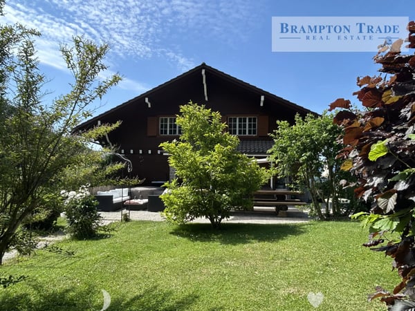 Charaktervolles 6,5-Zimmer-Chalet in Remaufens 2