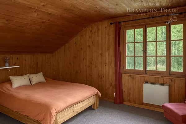 Charaktervolles 6,5-Zimmer-Chalet in Remaufens 13