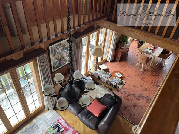 Charaktervolles 6,5-Zimmer-Chalet in Remaufens 1