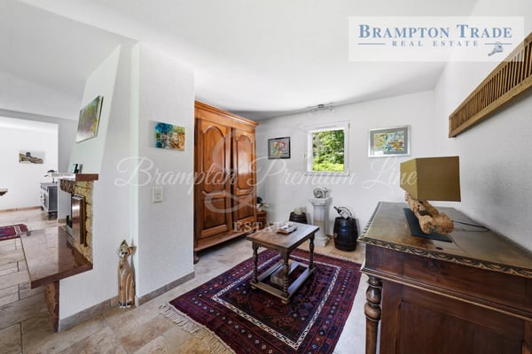 Individuelle, surface utile 429m2, 3 niveaux, 5