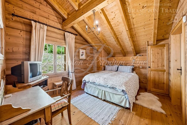 Exclusive & Rare Listing Geneva?La Côte | Family chalet with 240 m² of usable space, peace and nature 13