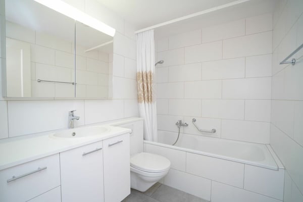 Helle 4-Zimmerwohnung im Iselin-Quartier 6