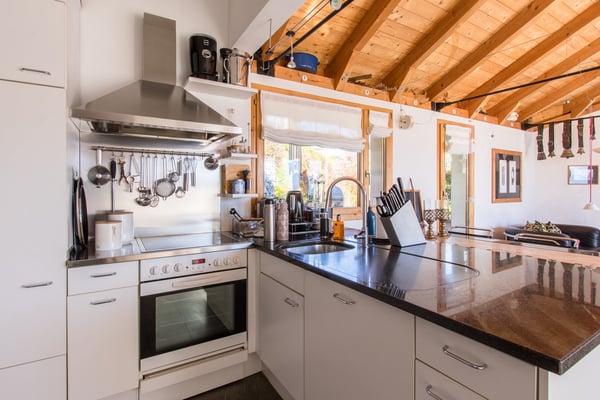 Charmantes 6.5-Zimmer-Doppeleinfamilienhaus mit Bergpanorama in Falera 8