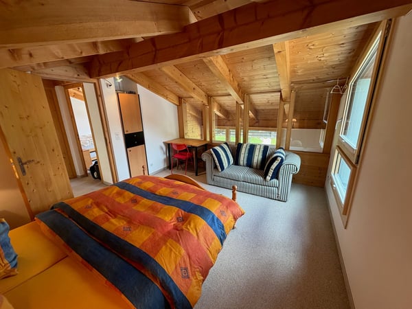 Charmante 3.5-Zimmer-Maisonette-Wohnung mit Panoramablick in Flims Dorf 13