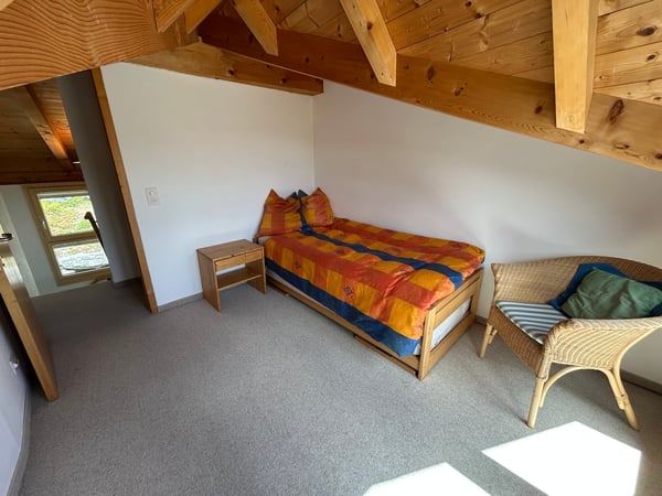 Charmante 3.5-Zimmer-Maisonette-Wohnung mit Panoramablick in Flims Dorf 15
