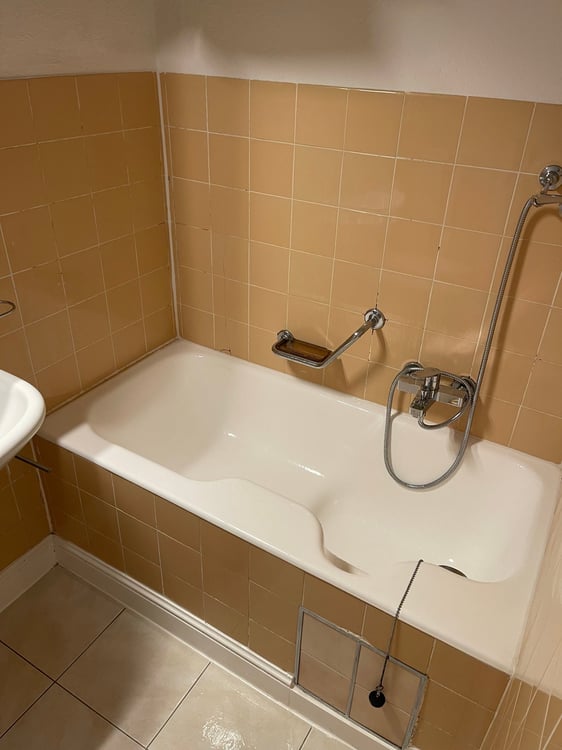 Studio rénové et lumineux à La Chaux-de-Fonds – disponible immédiatement 4