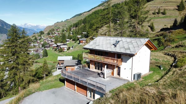 Chalet moderne – Vue panoramique exceptionnelle - 306 m2 - Villaz / Evolène 2