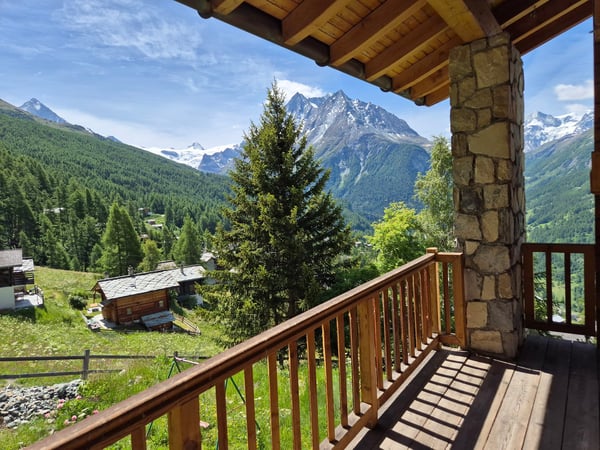 Chalet de caractère à Villa (Evolène) - Vue panoramique - Ensoleillement maximal 13