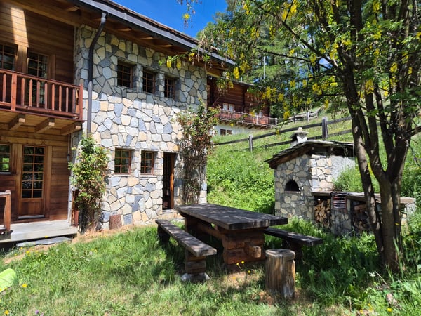 Chalet de caractère à Villa (Evolène) - Vue panoramique - Ensoleillement maximal 10
