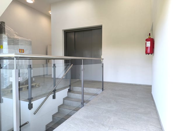 Ihr neuer Gewerbestandort: 89m2 und 420m2 Büroflächen im Edelrohbau mit Terrasse und Aussicht 6