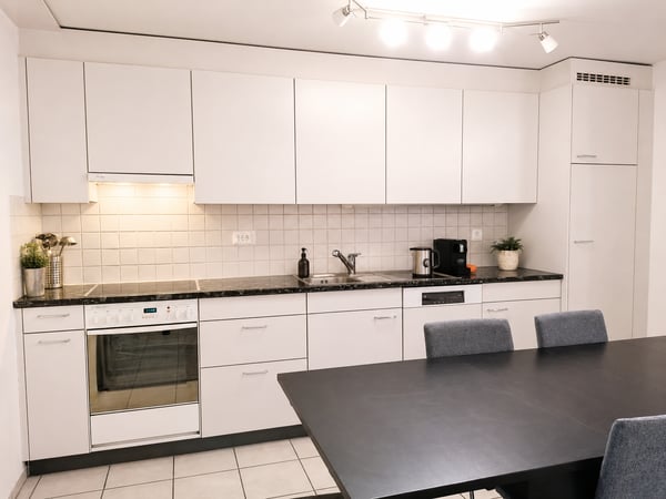 2.5-Zimmer-Maisonette-Wohnung im Loftstil mit viel Charme und hohen Decken 6